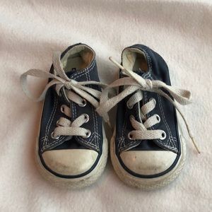 Baby navy converse!Bundle with 1 thing for 15% off